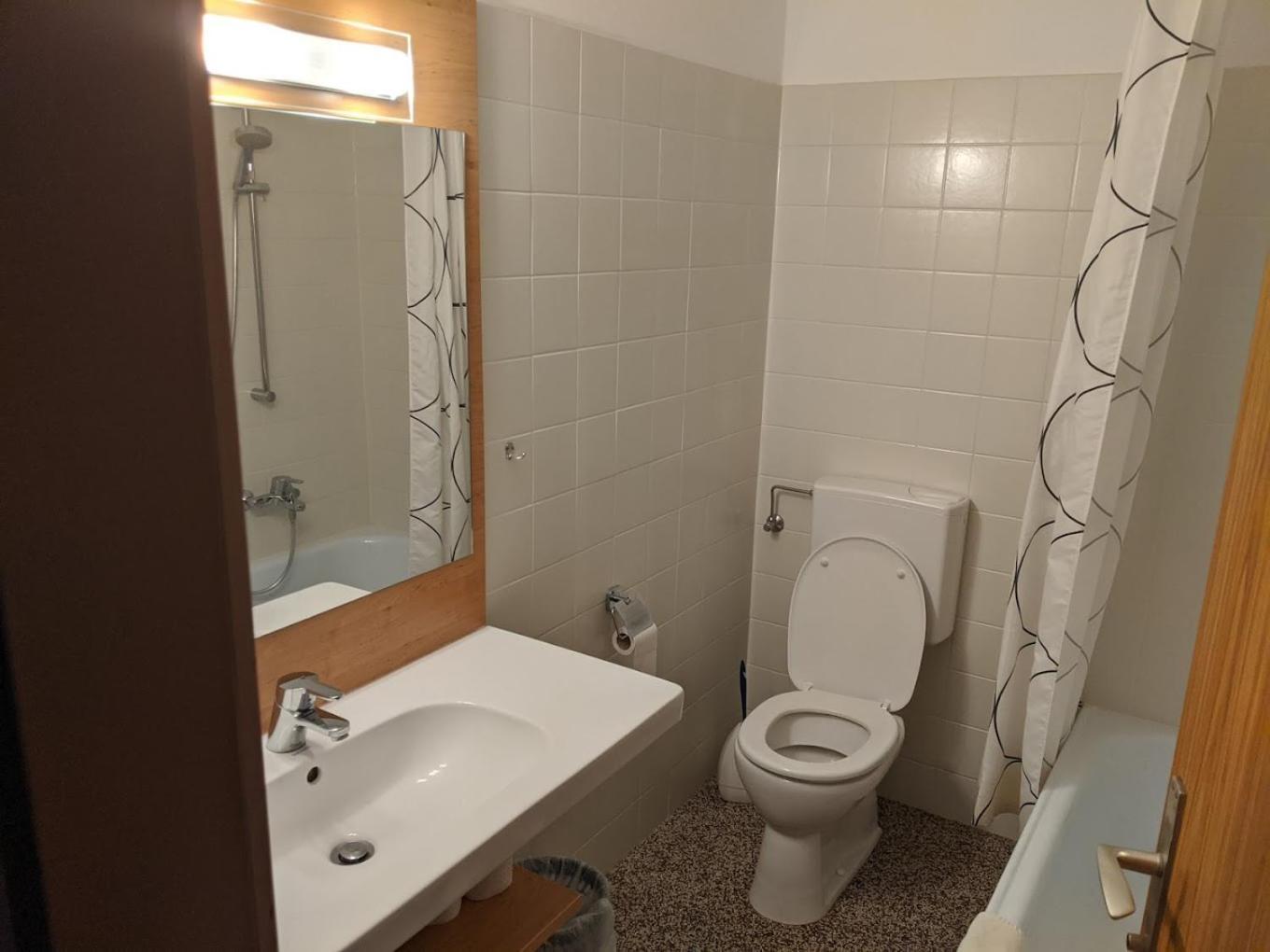 Gasthof Mit Seeterasse & Appartements Zur Landeroith Weyregg Exterior foto