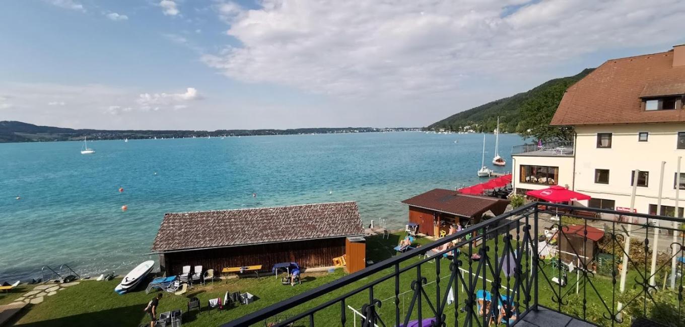 Gasthof Mit Seeterasse & Appartements Zur Landeroith Weyregg Exterior foto